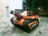 消防滅火機器人 （第3代，油動液壓，帶水帶框）